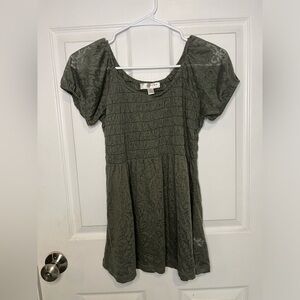 Women’s Green Kenar Babydoll Sinched Short Sleeve Round Neck T Shirt Blouse Sm